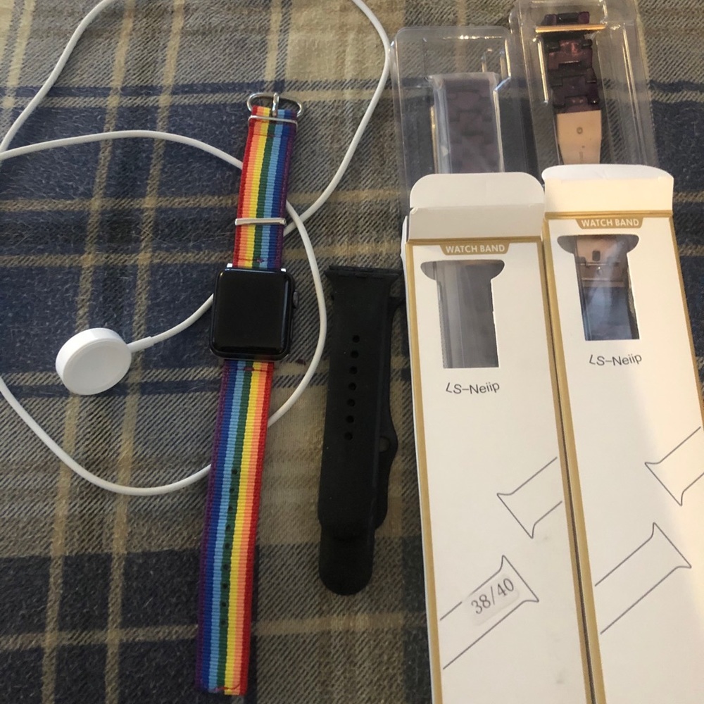 3rd gen Apple Watch perfect condition